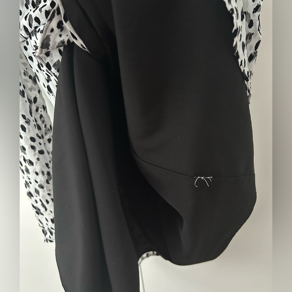 Zara Black and White Animal Print Wrap Dress - Picture 7 of 7